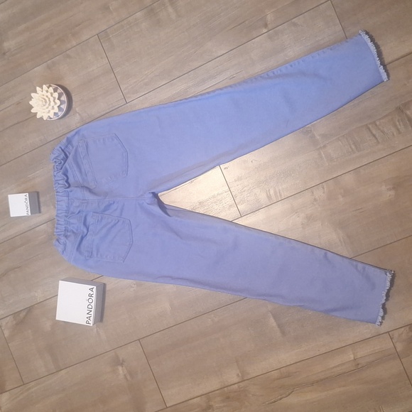 Scrunchy Expandable Waist - Picture 7 of 8